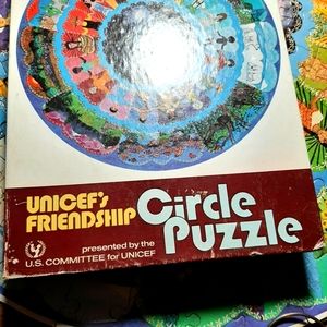 Unicef round puzzle, large pieces.